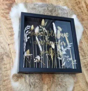 Droogbloemenlijst zwart, goud, wit