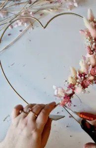 Frame-hart-met-droogbloemen