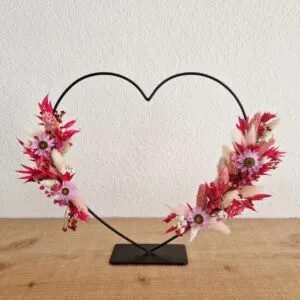 Hart-met-droogbloemen-roze-rood