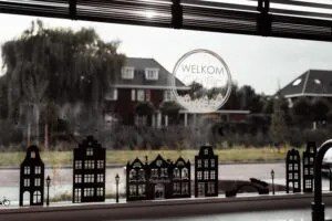 Raamstickers-Sinterklaas-Pietenhuis-9-1-scaled